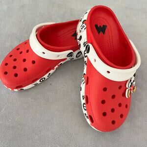 Crocs Womens Size 6 Disney’s Minnie/Mickey Classic Red White Platform Clog Shoes